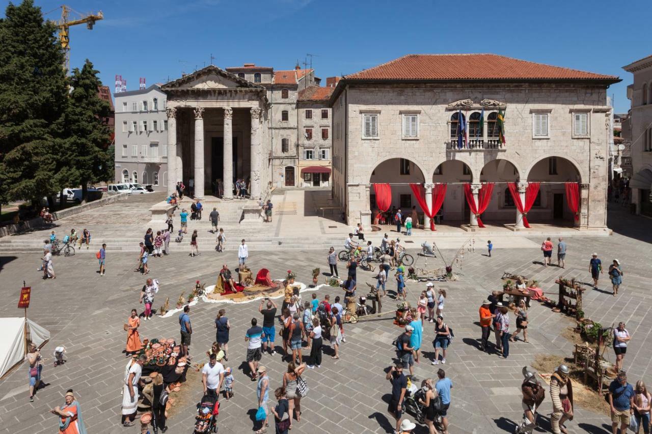 Augustus Forum View بولا المظهر الخارجي الصورة